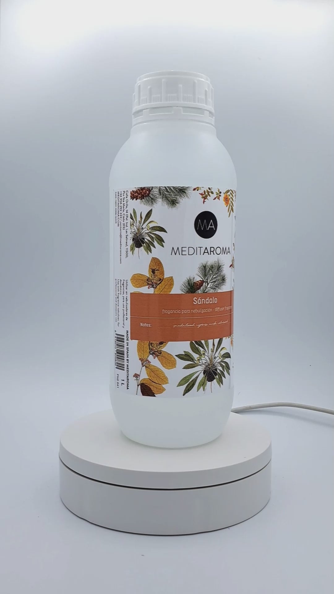 Vídeo mostrando ambientador nebulización 1L y etiqueta decorativa