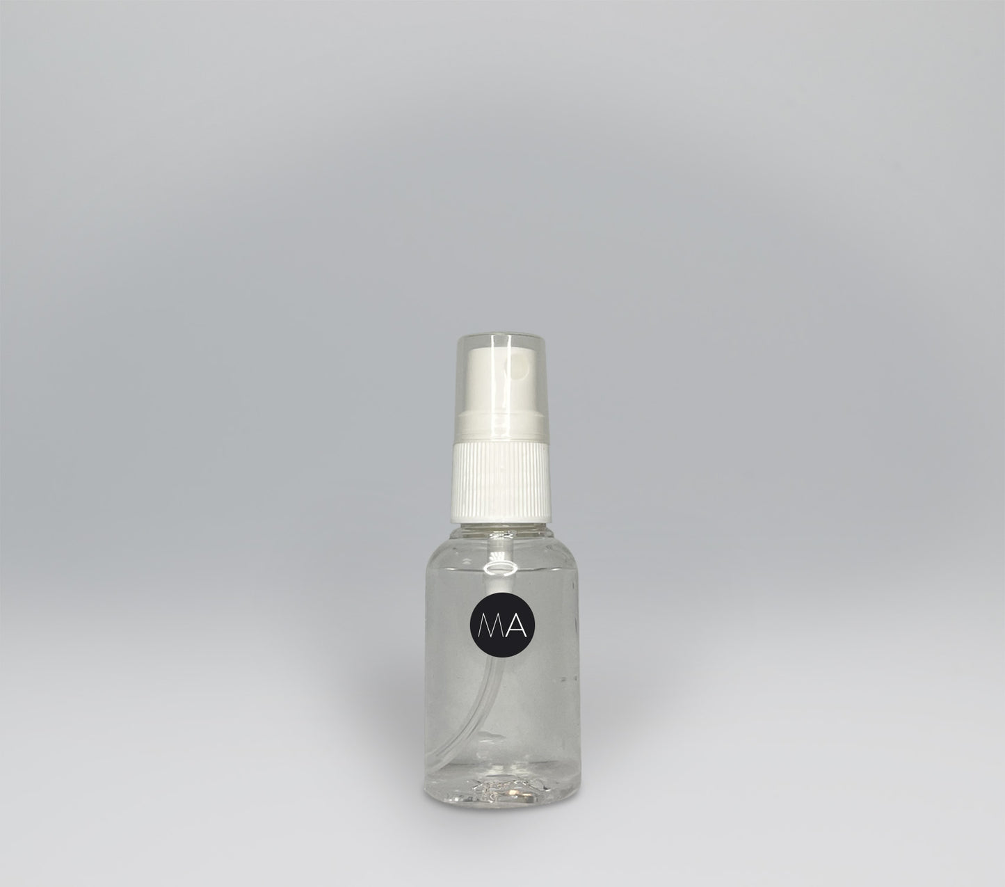 Spray ambientador 25 ml de color transparente.